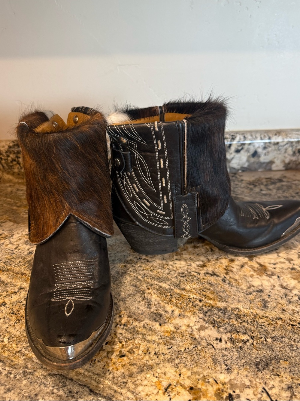 Canty Idyllwind cowhide custom silver snip toe 9